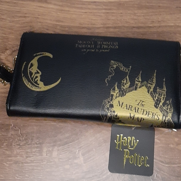 MARAUDERS MAP/MISCHIEF MANAGED CROSSBODY - Picture 3 of 3